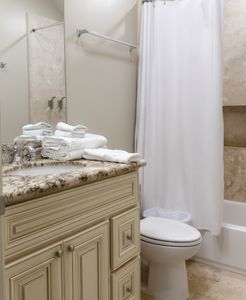 A Fresh & Inviting Bathroom