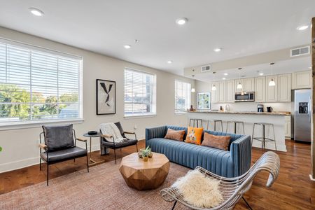 Spacious lounge flowing right into the kitchen