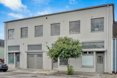 Your stylish Bywater home base