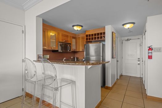Your perfect blend of relaxation and convenience. Whether dining, lounging, or sleeping, this well-appointed studio provides a functional yet stylish base for exploring San Juan.
