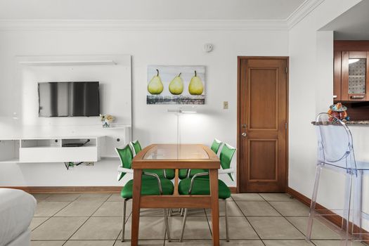 Bright and inviting dining space, ideal for enjoying meals or planning your next adventure