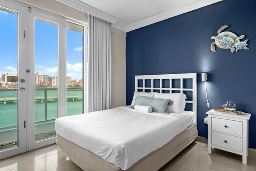 The spacious layout of this studio ensures a relaxing stay, with dedicated sleeping and lounging areas, plus incredible views of the Condado Lagoon.