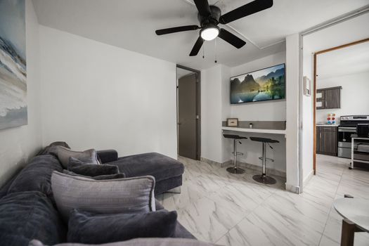 Stylish common area for guests to enjoy.