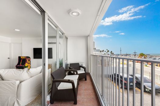 The dwelling captures the unique spirit of Puerto Rico with its vibrant design and breathtaking views.