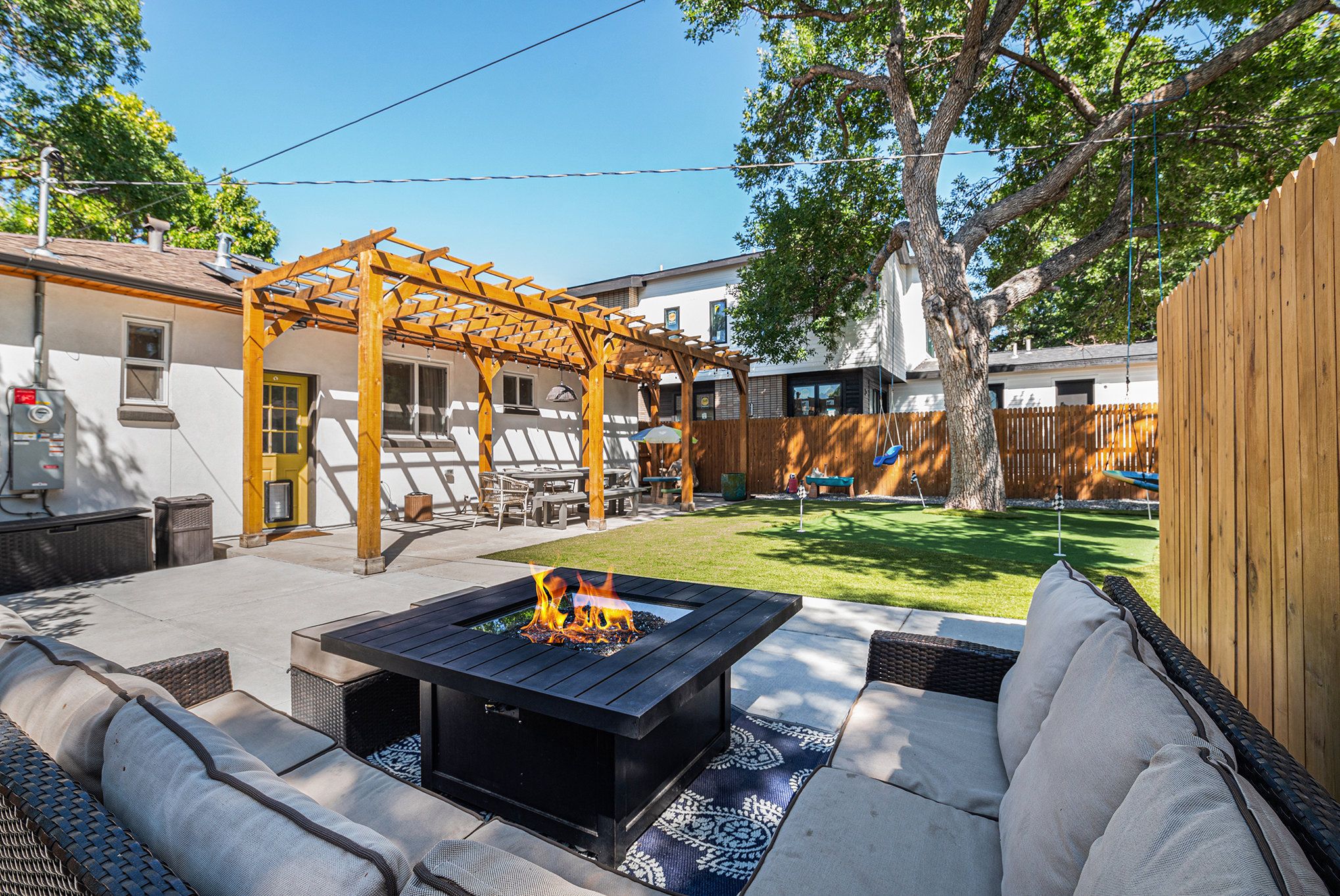 Modern family haven • fenced yrd • grill/firepit main image