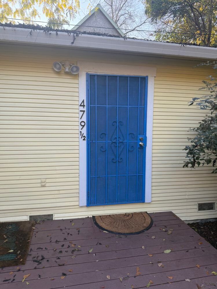 Private downtown studio with dedicated parking Main Image