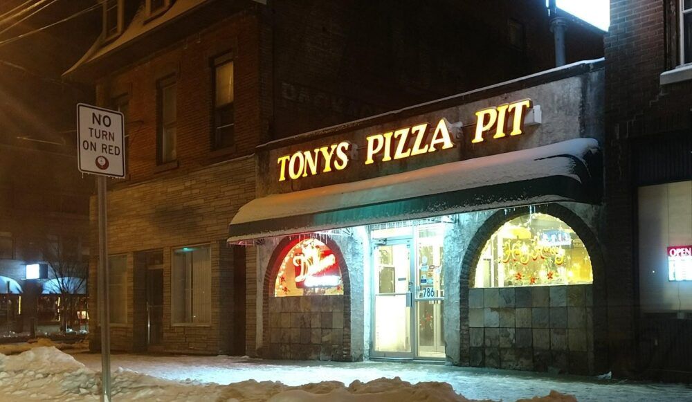 Tony's Pizza Pit Image