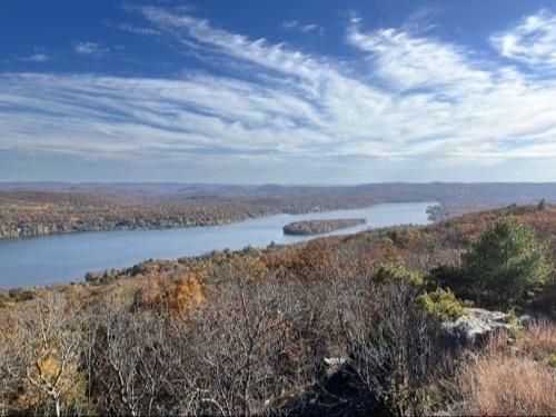 Surprise Lake Loop Trailhead Image