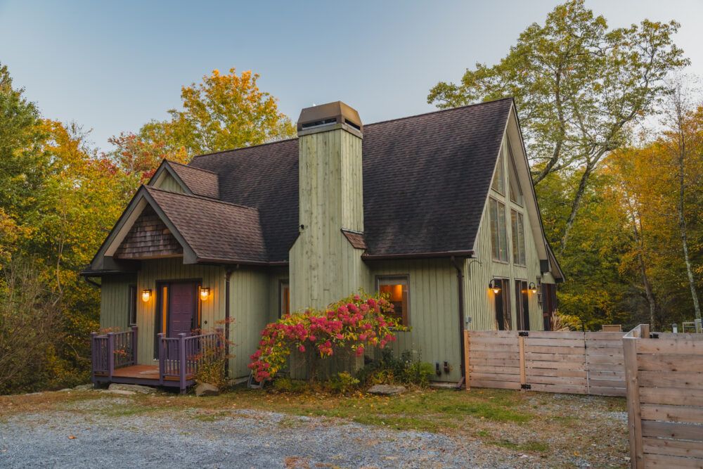 Cold Spring Mountain Retreat: Autumn Oasis Main Image