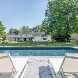 Creekside Farmhouse: Private Pond & Hot Tub Main Image