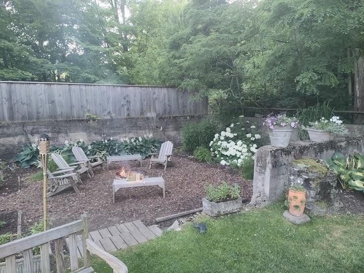 The North Branch Inn Image