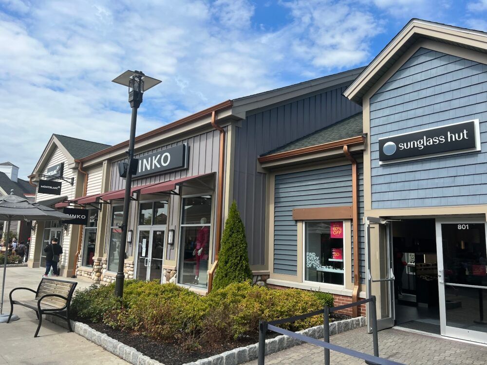 Woodbury Common Premium Outlets Image