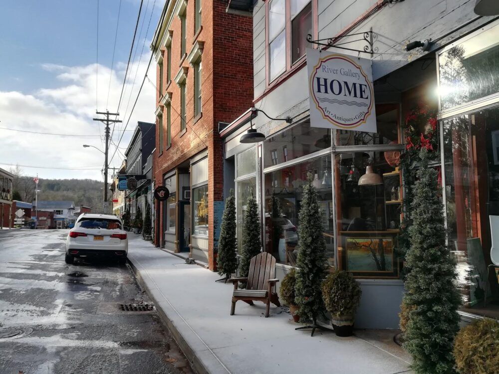 River Galery-The Art of Living Image