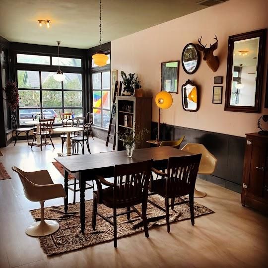 Bear and Fox Provisions Image