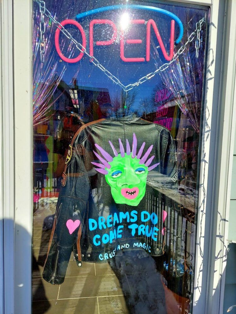 Crust and Magic Image