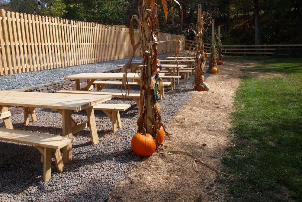 Winkelried Biergarten Image