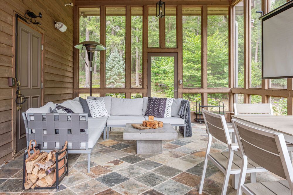 Mount. Escape: Movie Nights On Screened Porch! Main Image