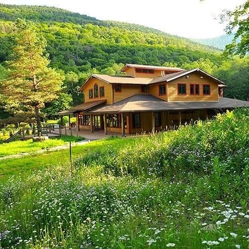 Wellness center with spa, yoga, meditation, Tibetan healing therapies, massage. Image