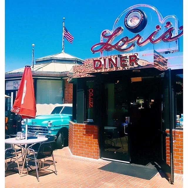 Lori's Diner Image