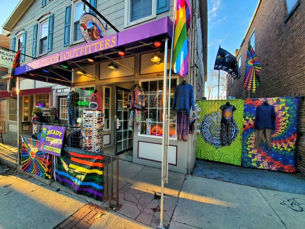 Heady Teddy's Outfitters Image