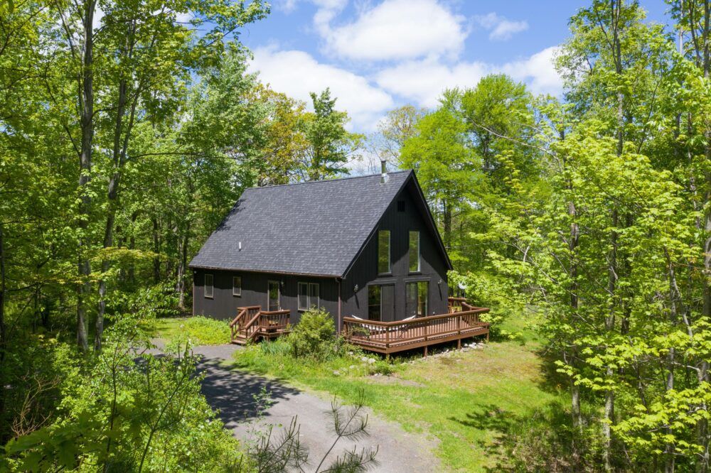 Stony Kill Cabin: A Kerhonkson Getaway Main Image
