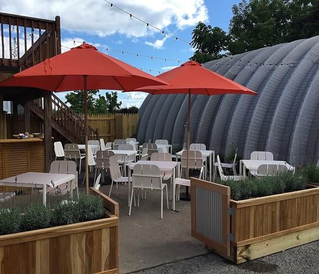 Black-Eyed Suzie's Upstate Image