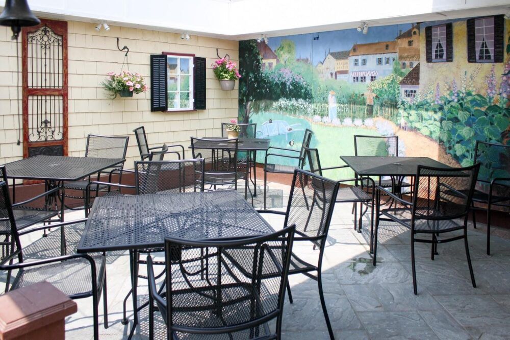 Westtown Fare Restaurant & Bar Image