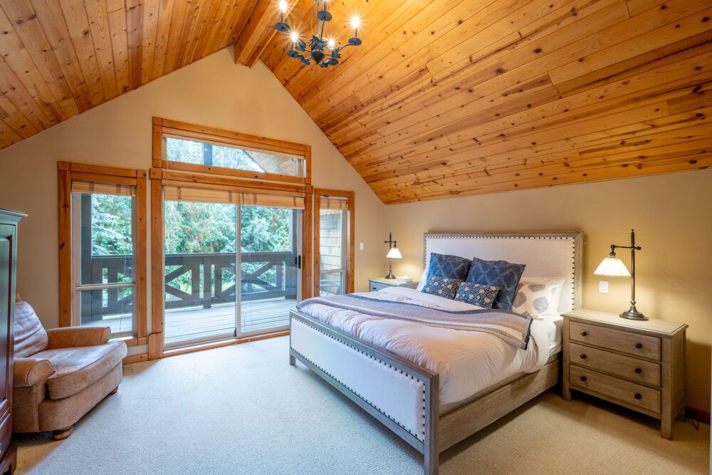 Marmot’s Meadow Chalet: Tranquil 14th Fairway