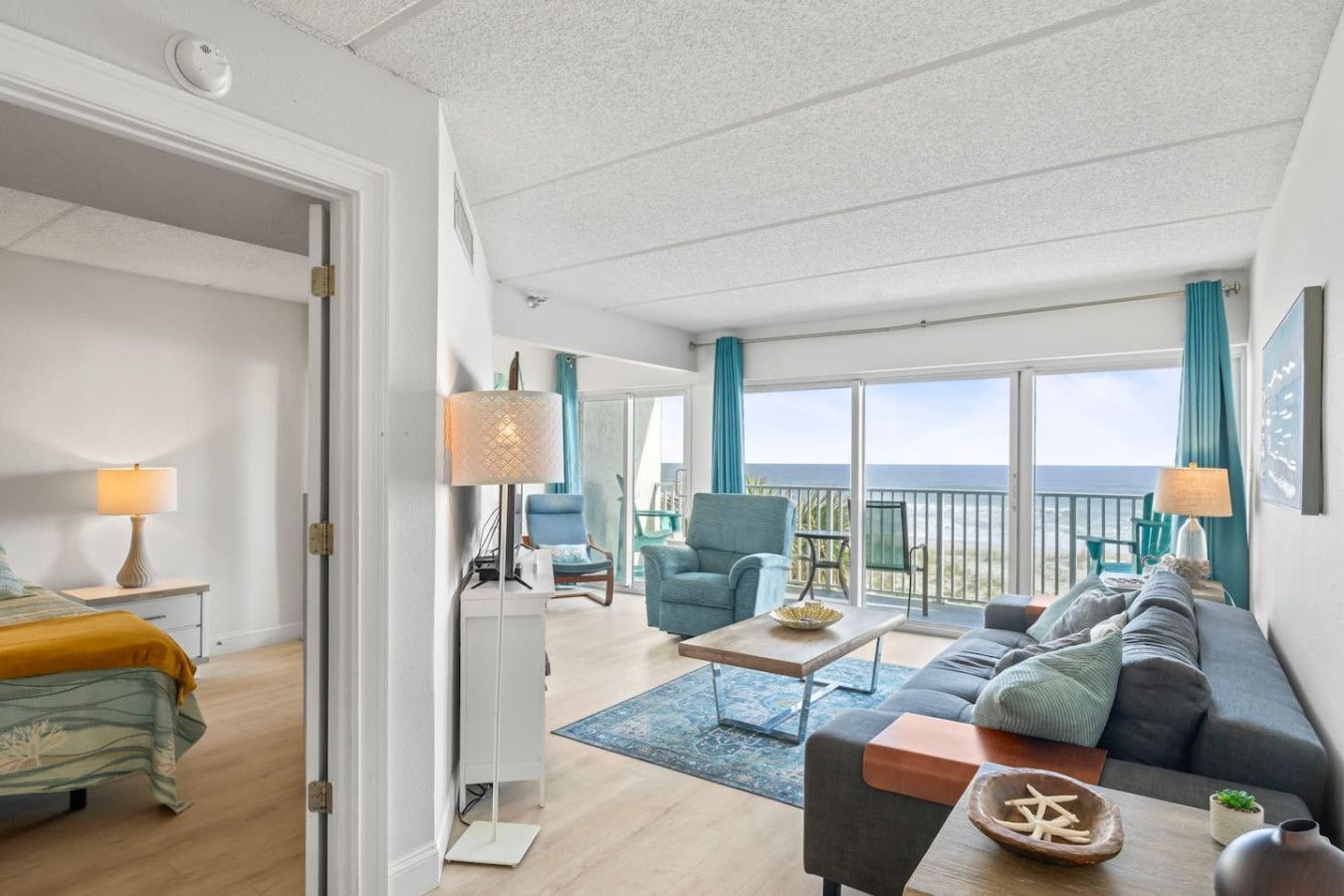 Oceanfront w/ Pool - Safe, clean and Quiet Main Image