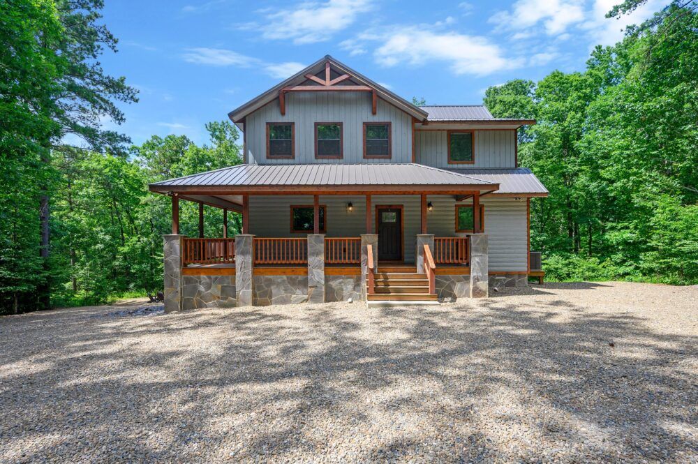 Redberry Retreat Main Image