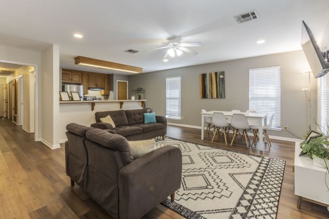 Modern Waco Retreat Near Baylor & Downtown Main Image