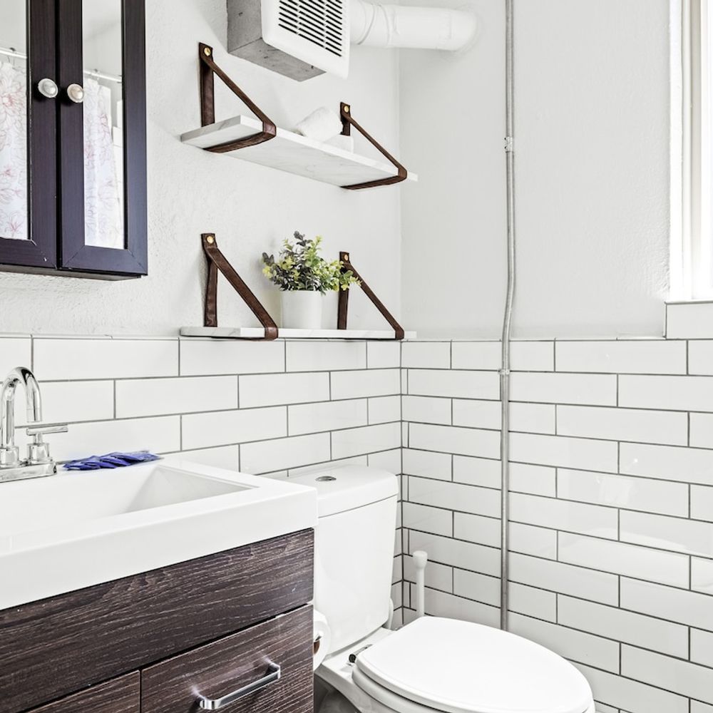 Full bathroom