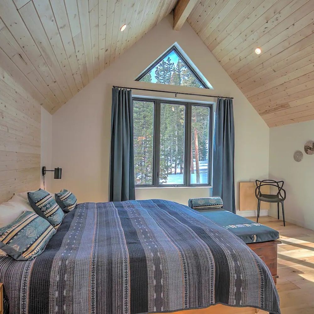 King bed in bedroom 3
