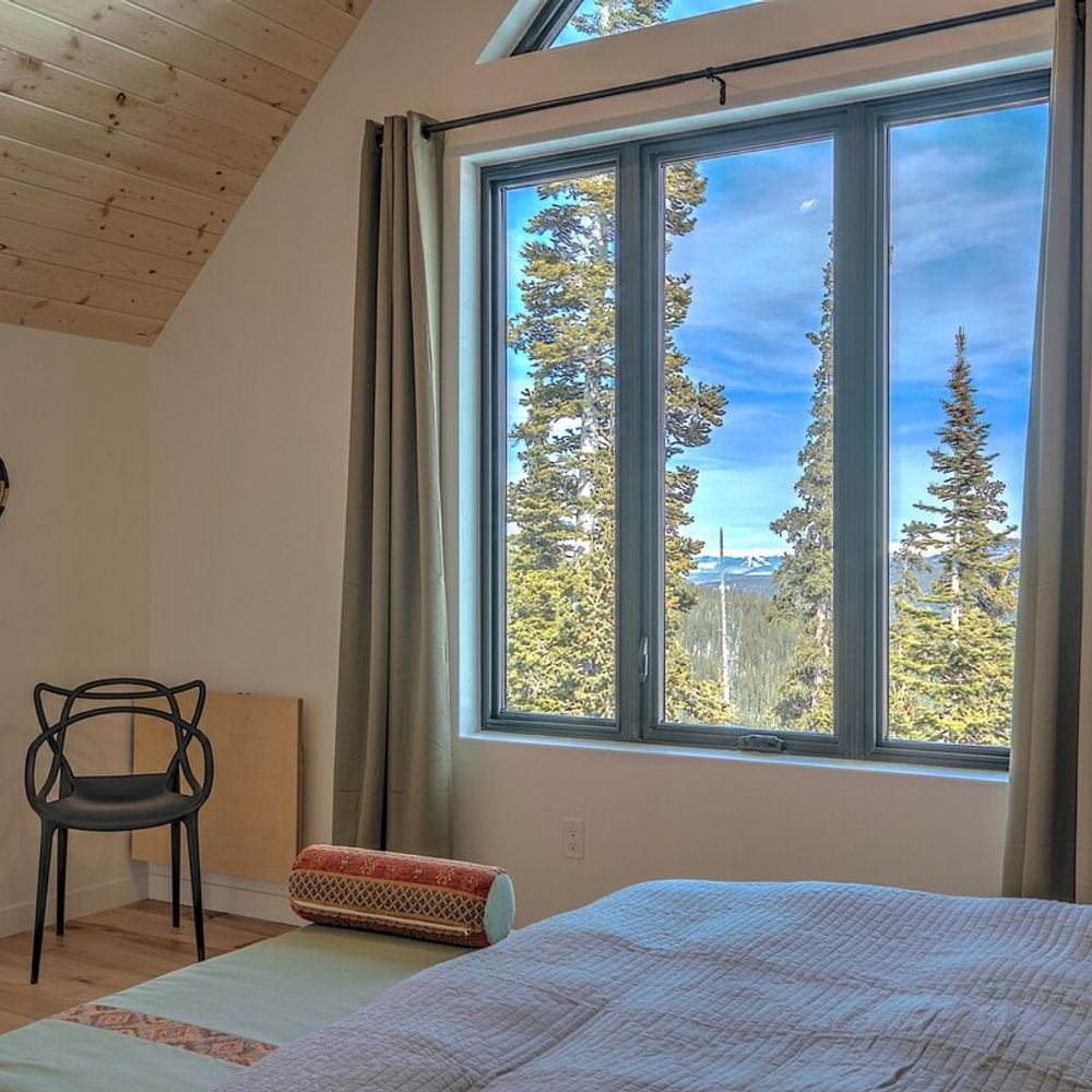 Bedroom 4 open and natural light