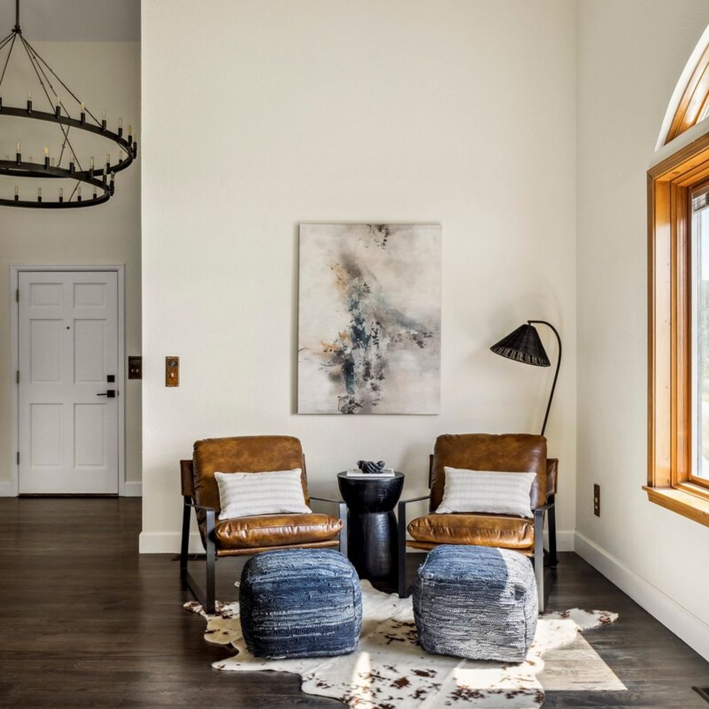 Entry and seating area