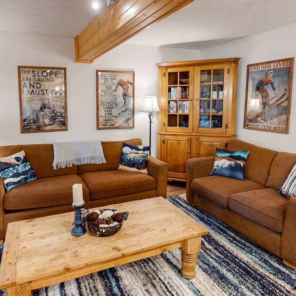 Living area seating