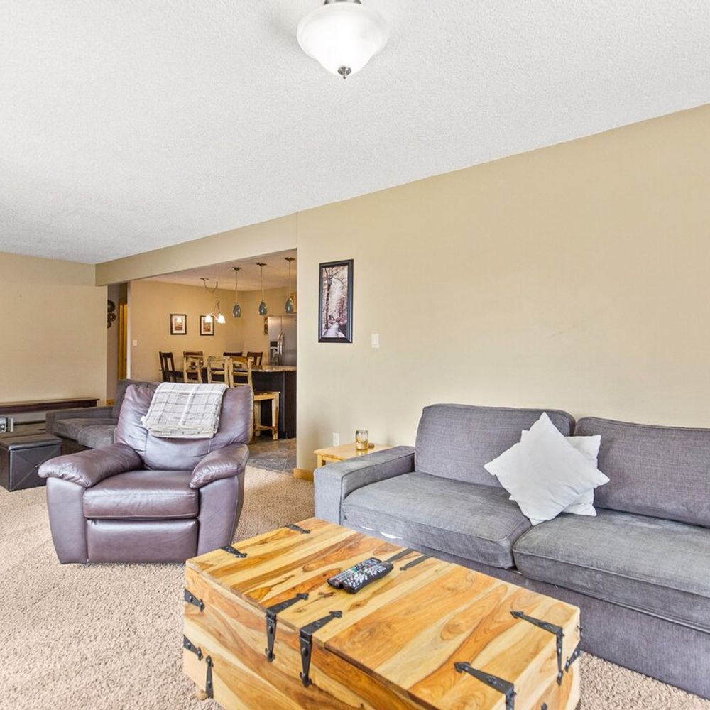 Living area seating
