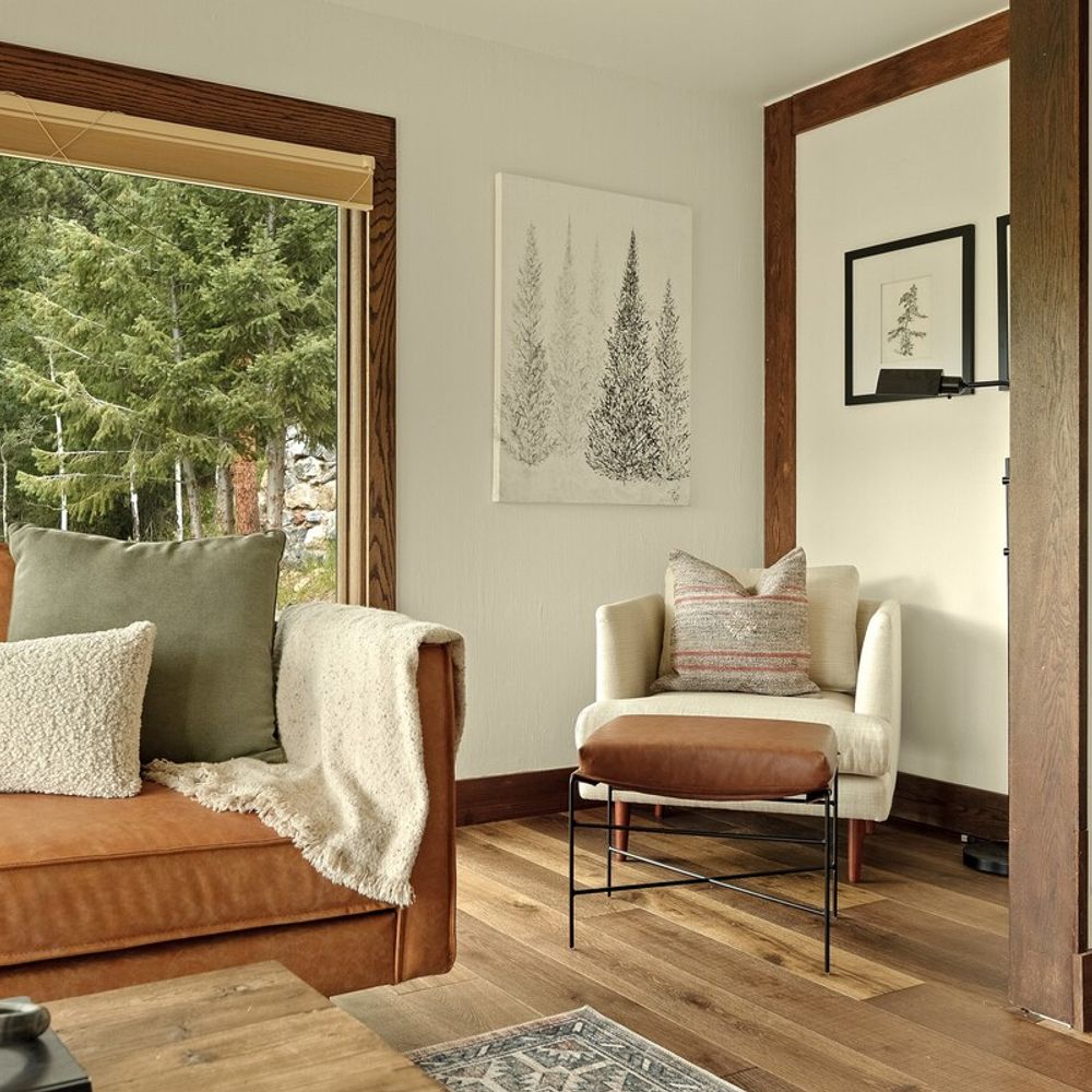 Main level living room