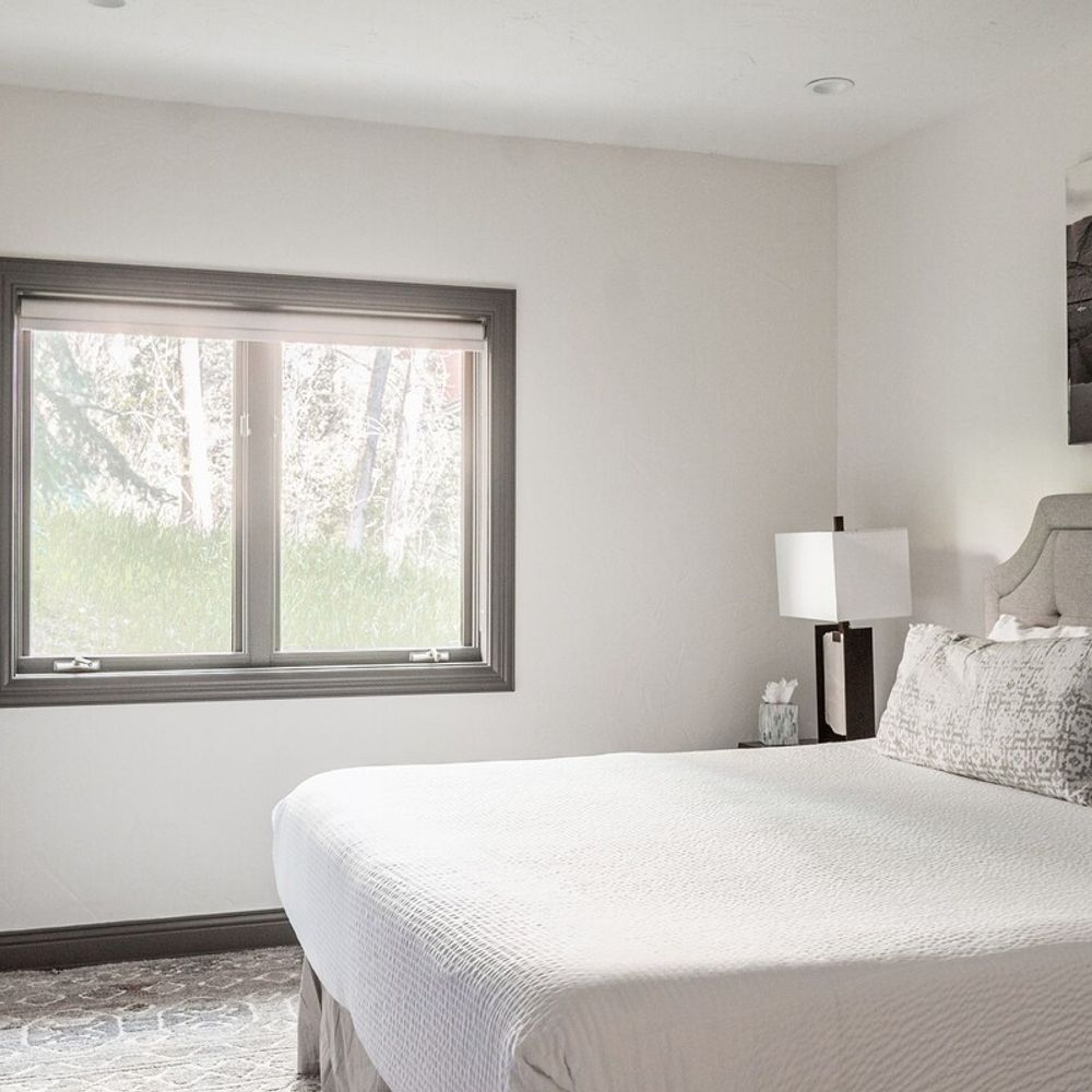 Bedroom 3 - King bed