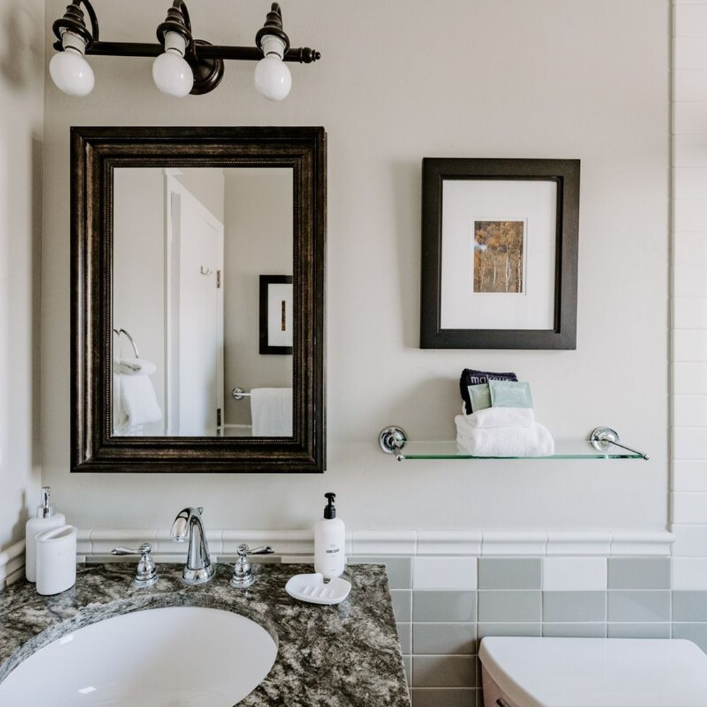 En suite bathroom to bedroom 1