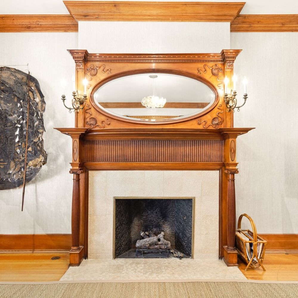 Cozy Living Room Decor (fireplace is non-operational)