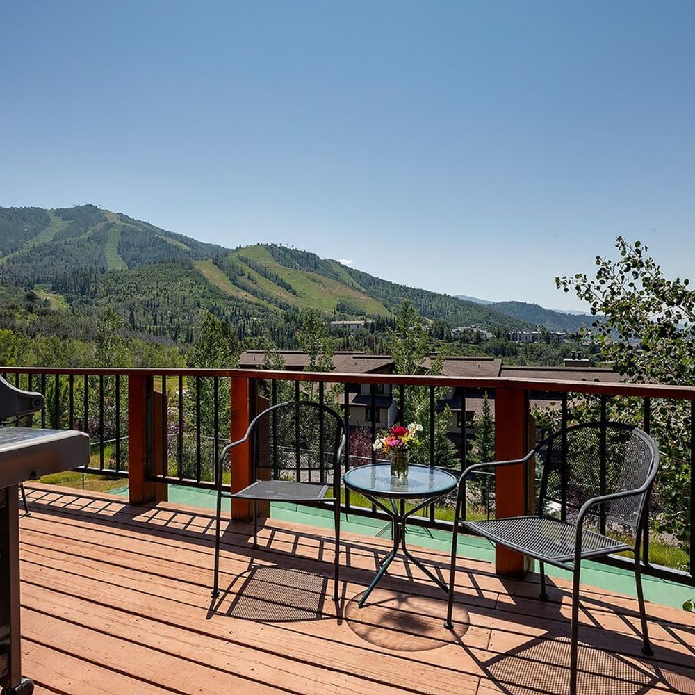 Top level balcony