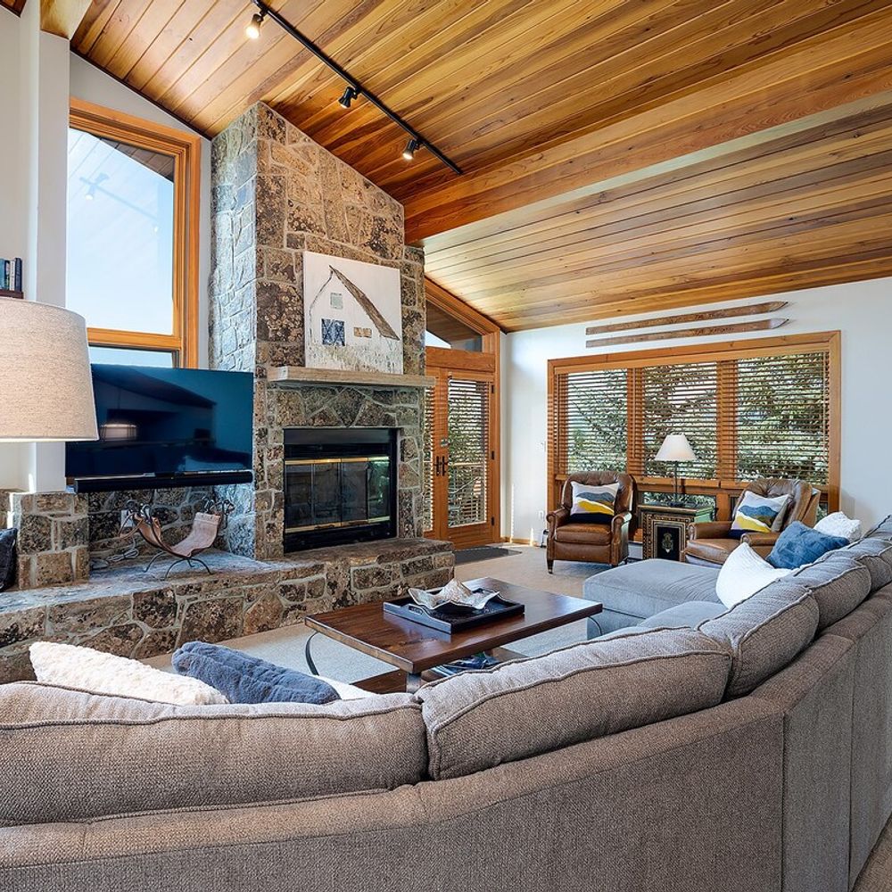 Living area - The wood fireplace is not available for guest use.