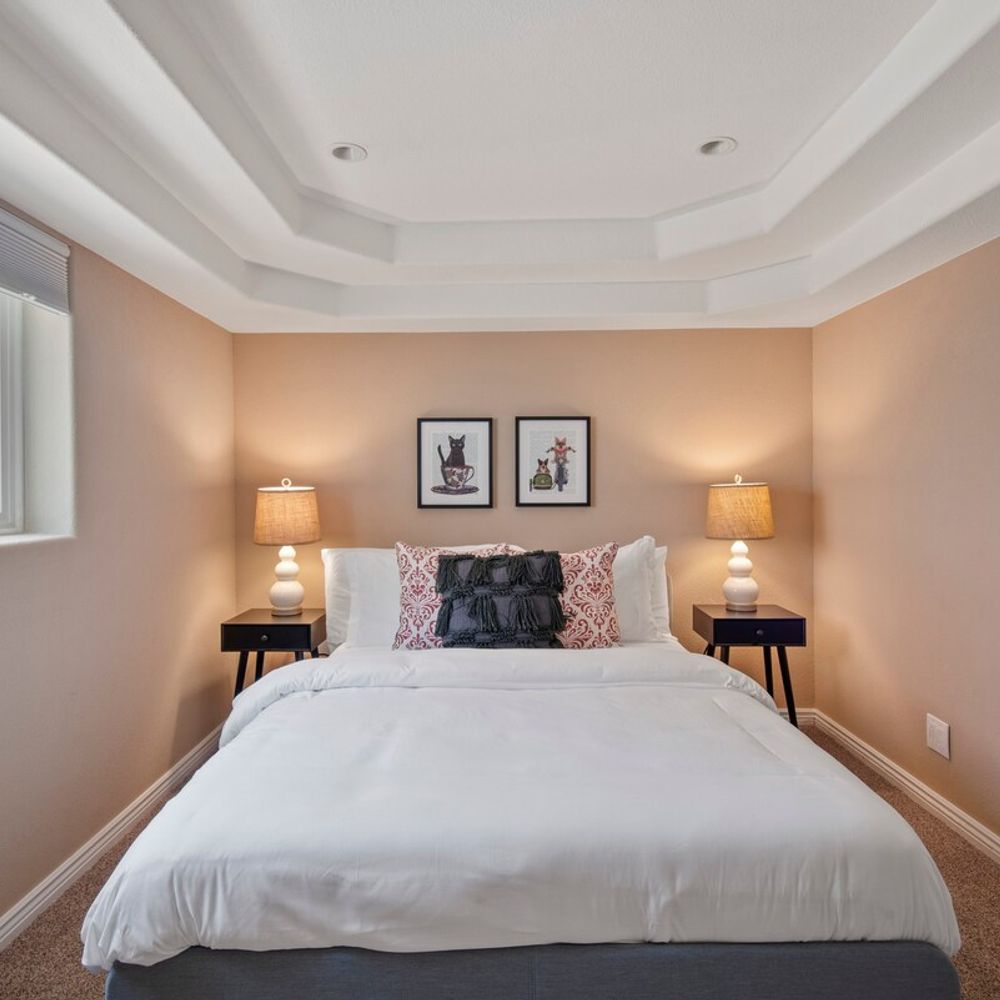 Lower Level Queen Bedroom