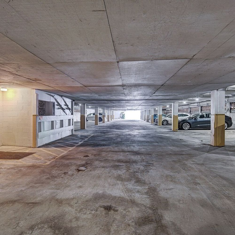 Parking garage - 1 reserved space available for use