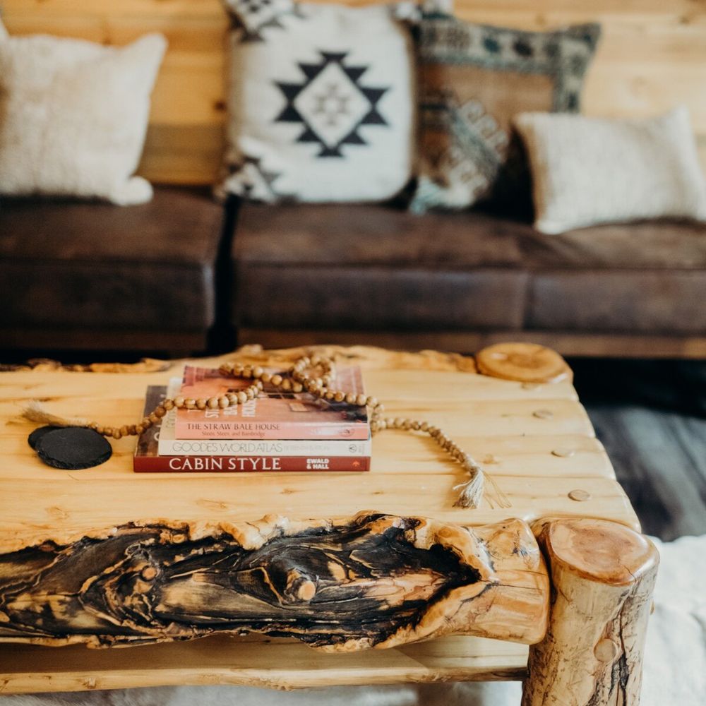 Main living area - coffee table