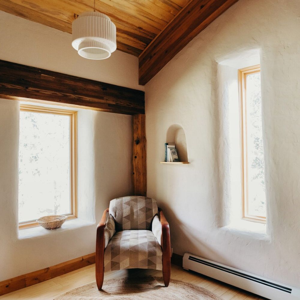Upstairs bedroom - reading nook