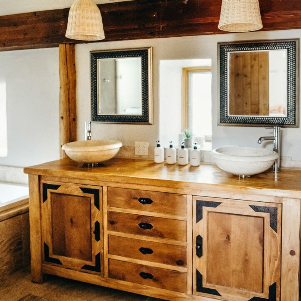 Full ensuite primary bathroom - two sinks