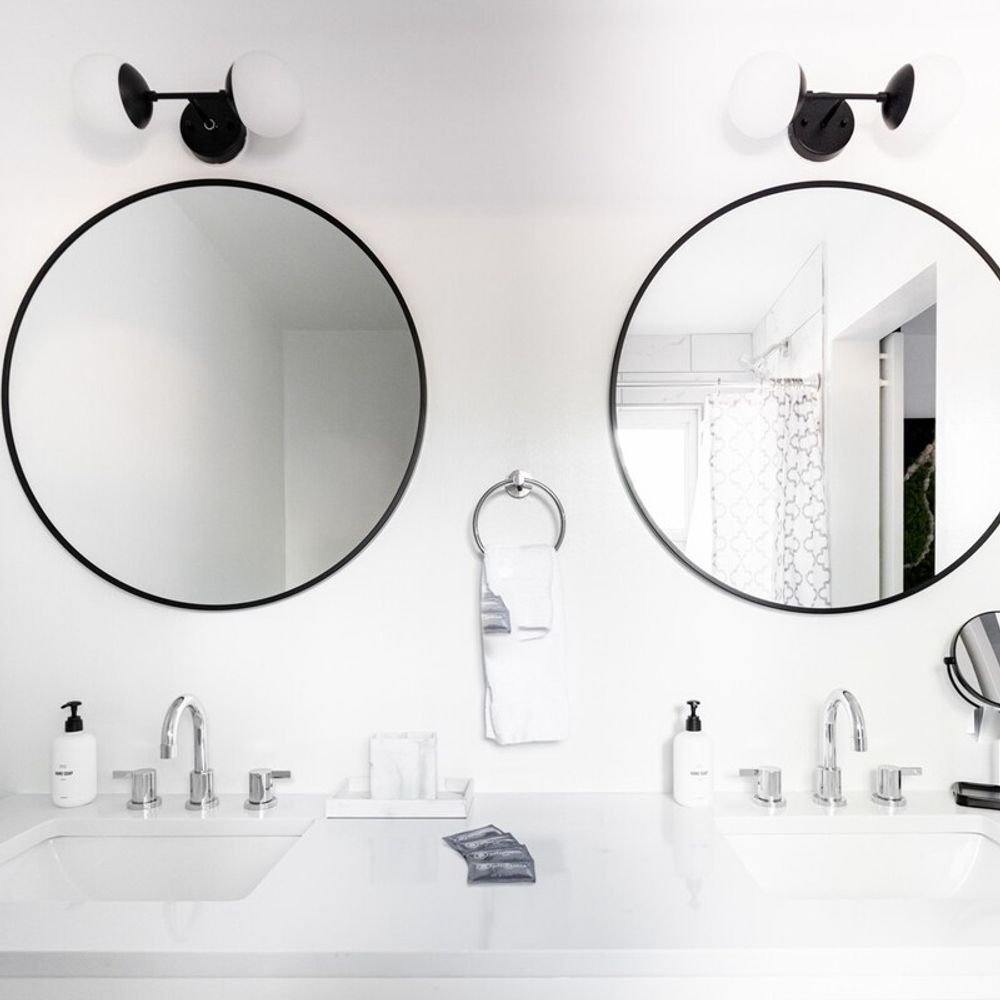 Primary bathroom with 2 sinks