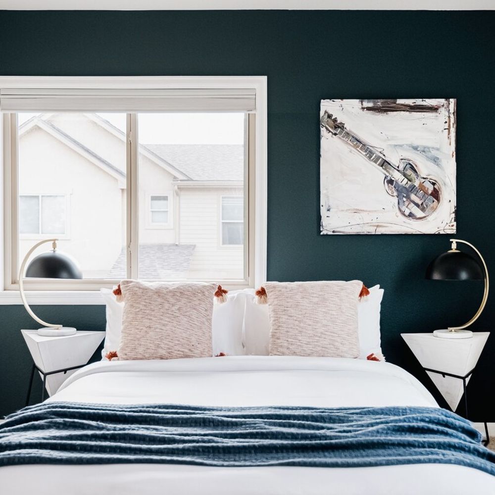 Queen bed in bedroom 2